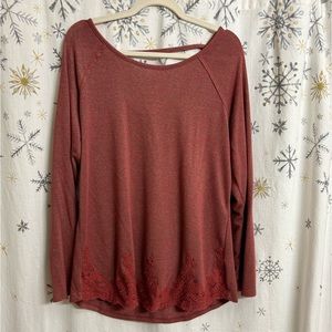 Maurice’s Red Top size:large, barely worn